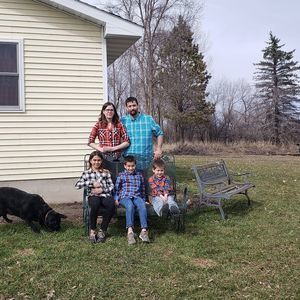 Meet your Posher, Manuel